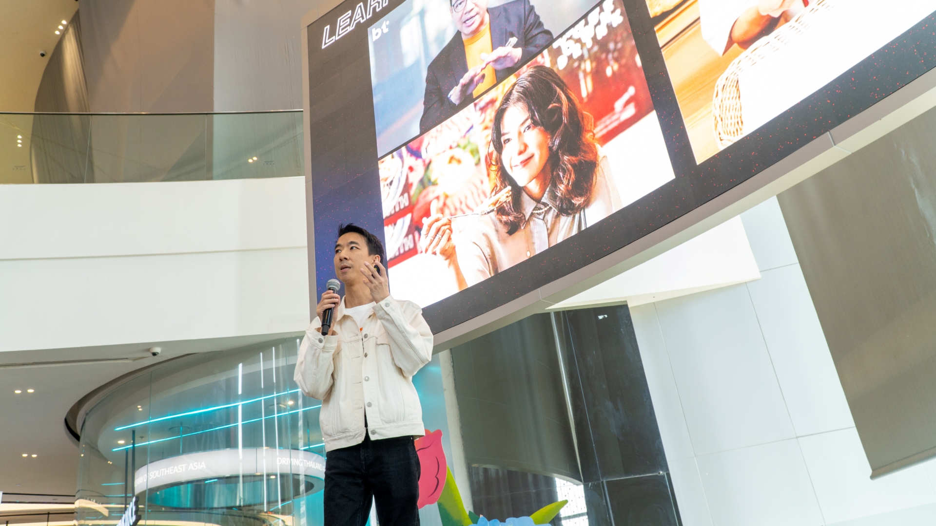 ขจร เจียรนัยพานิชย์ บรรณาธิการบริหาร RAiNMaker, iCreator Community และนายกสมาคมคอนเทนต์ครีเอเตอร์ไทย