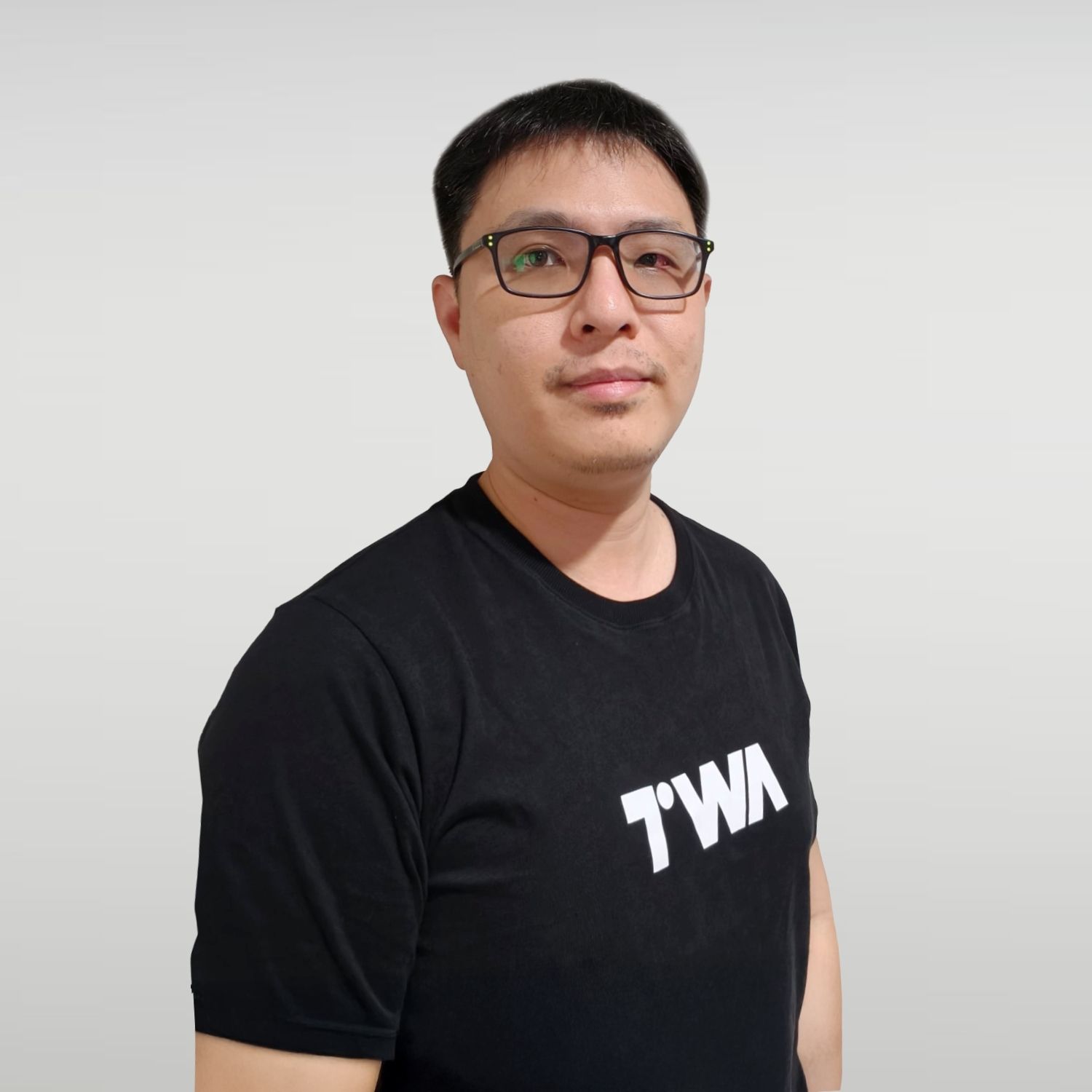 อิศรา เน้นแสงธรรม กรรมการสมาคมผู้ดูแลเว็บไซต์และสื่อออนไลน์ไทย