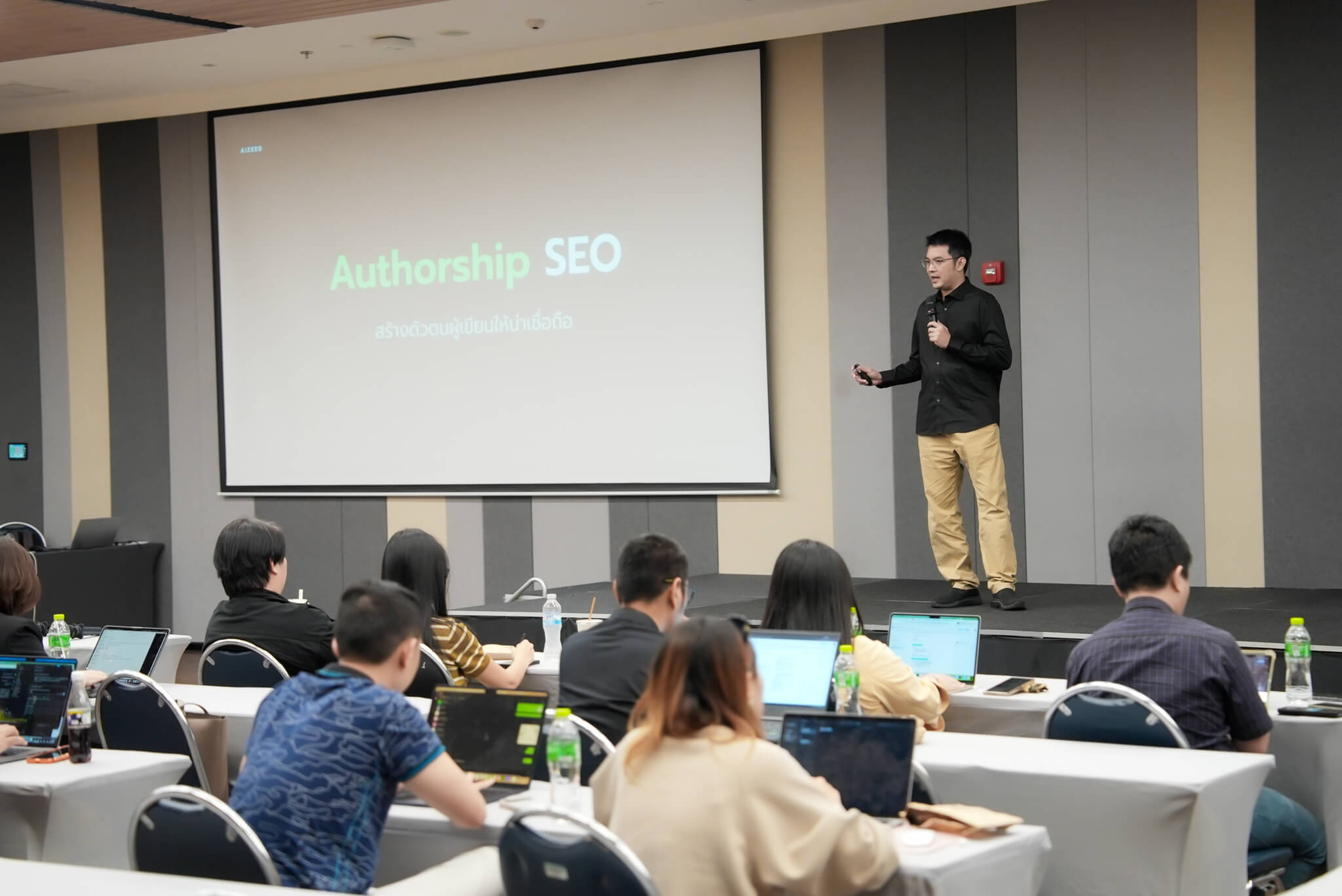 คุณธนาฑฒ์ ชำนาญยันตรกิจ (แบงค์)
Senior SEO Strategist & Growth Consultant