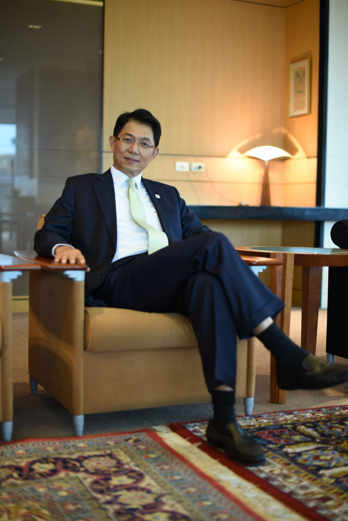 คุณ สมคิด จิรานันตรัตน์
Vice Chairman : Business-Technology Group / ธนาคารกสิกรไทย