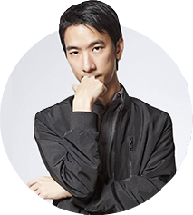 คุณขจร เจียรนัยพาณิชย์