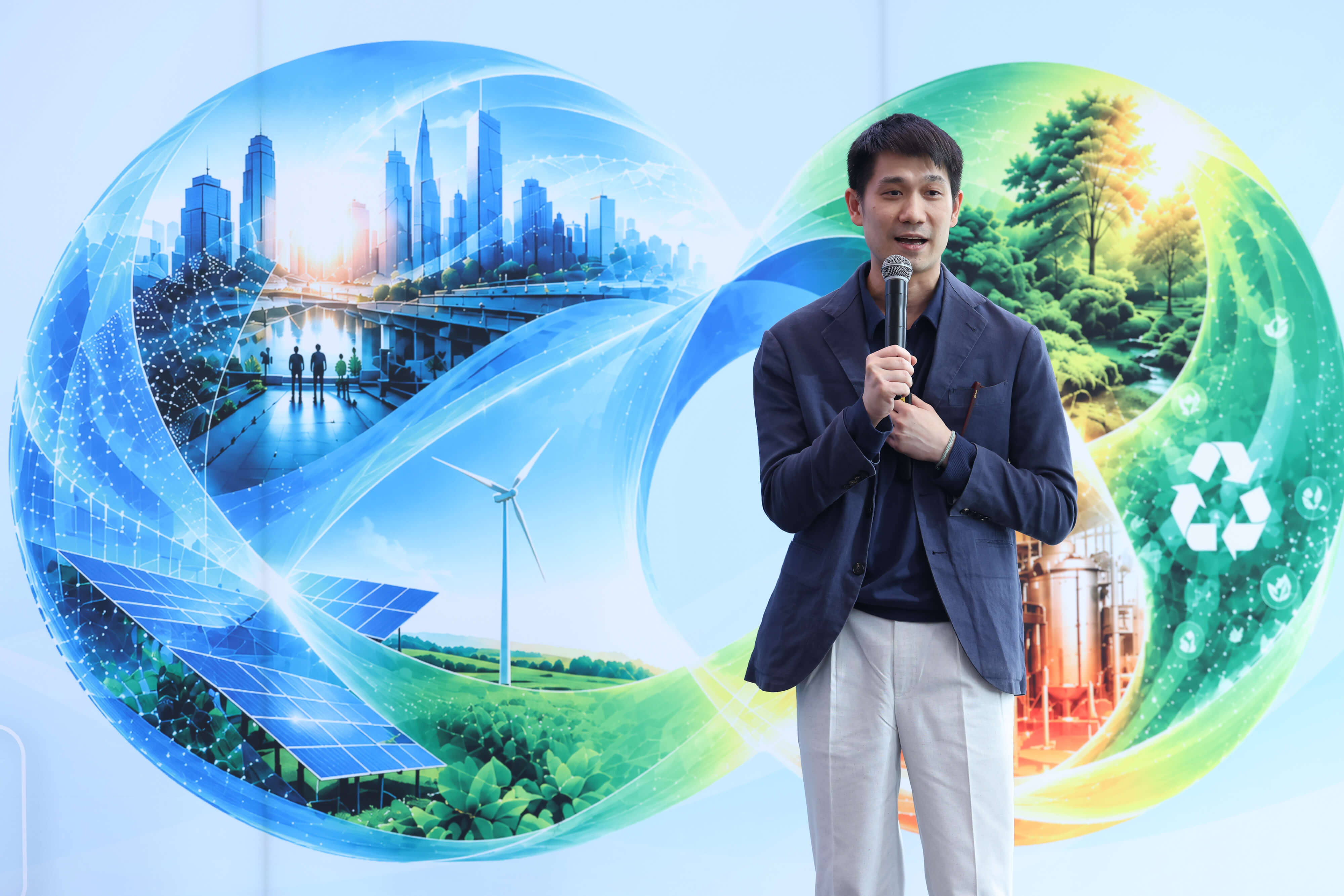 จิรโรจน์ พจนาวราพันธุ์ กรรมการผู้จัดการ บริษัท แสงเจริญแกรนด์ จำกัด หรือ SC Grand